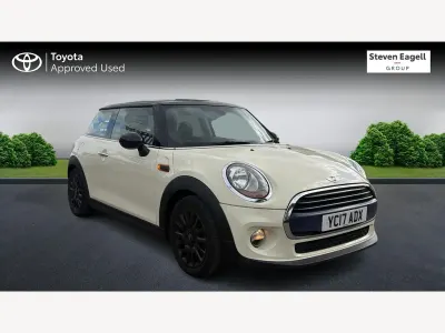 Used Mini Cooper Hatch 2017 White Hatchback