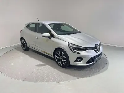 Used Renault Clio V SE 90 HP (66 kW) 2022 Silver Hatchback