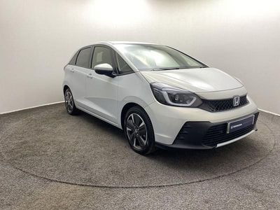 Premium sunlight white New 2025 Honda Jazz Advance Hatchback | £24,490 (Good price)