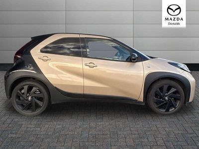 Used Toyota Aygo X 72 HP (52 kW) 2024 Brown SUV