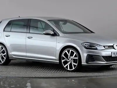 Begagnad VW Golf VII GTD 184 HK (135 kW) 2019 Silver Halvkombi