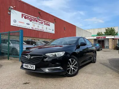 Used Vauxhall Insignia Design Edition 2018 Black Hatchback