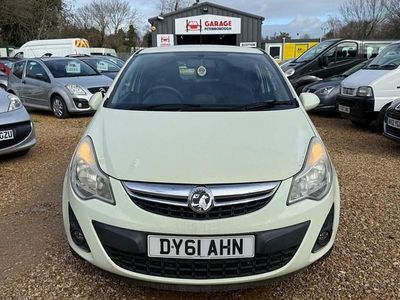 Used Vauxhall Corsa Excite 2011 Green Hatchback