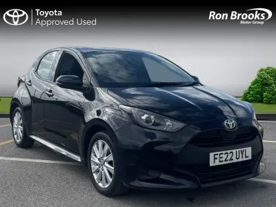 Second-hand Toyota Yaris Hybrid 2022 Negru Hatchback