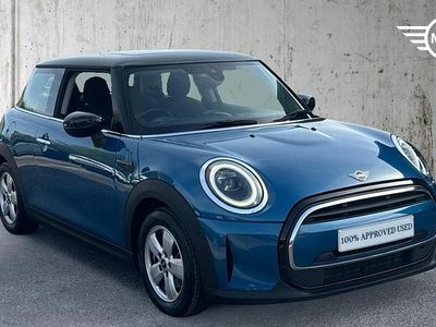 Begagnad Mini Cooper Classic 136 HK (100 kW) 2022 Blå Halvkombi