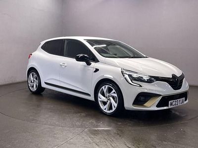 Używany Renault Clio V Engineered 145 KM (106 kW) 2023 Biały Hatchback