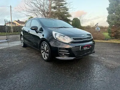 Used Kia Rio 90 HP (66 kW) 2015 Black Hatchback