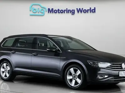 Begagnad VW Passat SE 150 HK (110 kW) 2020 Grå Kombi