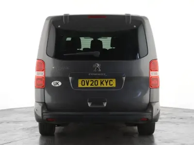 Używany Peugeot Traveller Allure 175 KM (128 kW) 2020 Szary Minivan