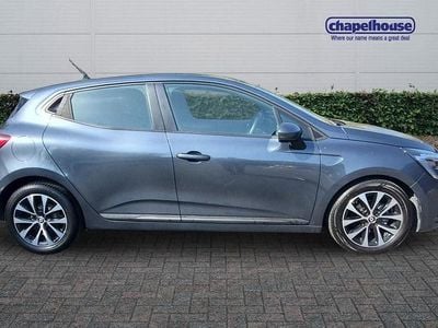 Used Renault Clio V Iconic 2022 Grey Hatchback