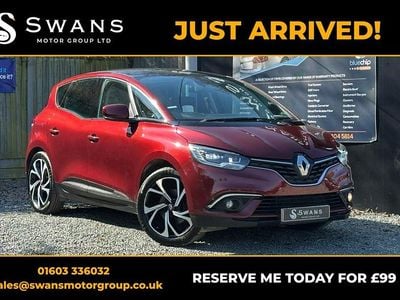 Used Renault Scénic IV Signature 2018 Red MPV