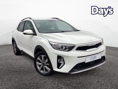 White Used 2023 Kia Stonic SUV | £10,790 (Fair price)
