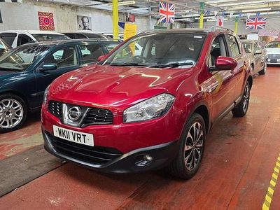Used Nissan Qashqai N-TEC 110 HP (80 kW) 2011 Red SUV
