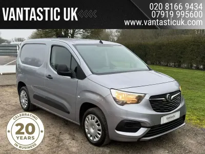 Used Vauxhall Combo Sportive 100 HP (73 kW) 2019 Grey MPV
