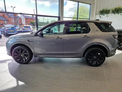 Begagnad Land Rover Discovery Sport SE Dynamic 204 HK (150 kW) 2021 Grå SUV
