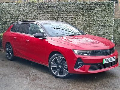 Second-hand Vauxhall Astra Ultimate 114 kW (156 CP) 2025 Roșu Break