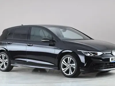 Used VW Golf VIII R-line 131 HP (96 kW) 2024 Hatchback