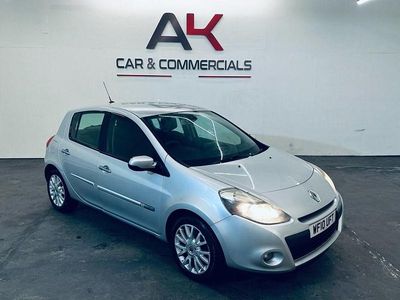 Used Renault Clio II Dynamique 75 HP (55 kW) 2010 Silver Hatchback