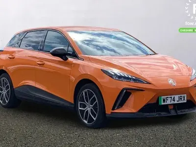 Używany MG MG4 EV Trophy 150 kW (204 KM) 2024 Pomarańczowy Hatchback