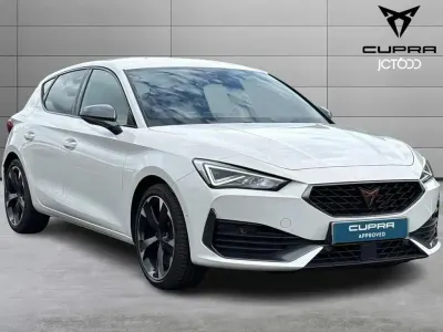 Used Cupra Leon VZ1 241 HP (177 kW) 2023 White Hatchback