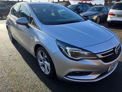 Silver Used 2018 Vauxhall Astra SRi Hatchback | £6,790 (Good price)