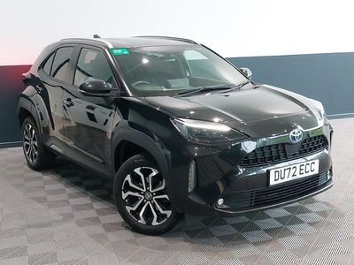 Used Toyota Yaris Hybrid Design 116 HP (85 kW) 2022 Black Estate