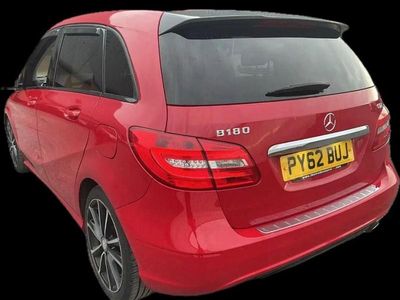 Used Mercedes B180 109 HP (80 kW) 2012 Red MPV