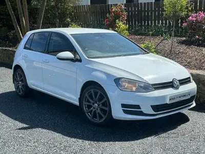Used VW Golf VII SE 105 HP (77 kW) 2013 White Hatchback