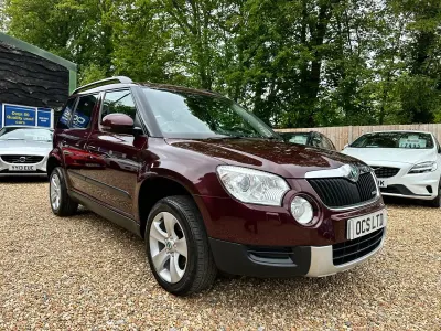 Used Skoda Yeti GreenLine 105 HP (77 kW) 2013 Maroon SUV