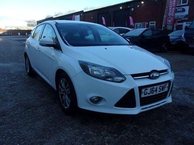 Used Ford Focus Titanium 115 HP (84 kW) 2014 White Hatchback
