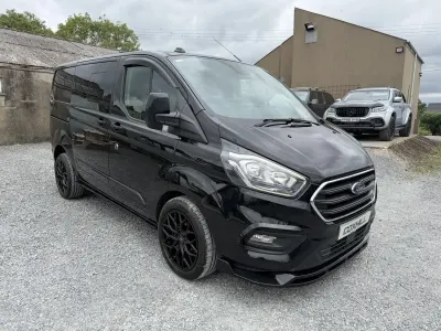 Used Ford 300 Limited 2019 Black Estate