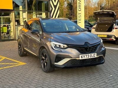 Used Renault Captur Engineered 142 HP (104 kW) 2023 Oyster grey  SUV