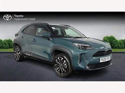 Used Toyota Yaris Cross Design 113 HP (83 kW) 2025 Green SUV