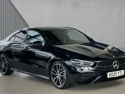 Begagnad Mercedes CLA180 AMG Line Premium 136 HK (100 kW) 2025 Svart Sedan