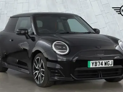 Używany Mini Cooper SE Hatch 158 kW (215 KM) 2024 Czarny Hatchback