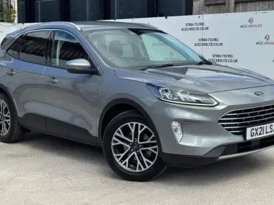 Używany Ford Kuga Titanium 2021 Srebrny SUV