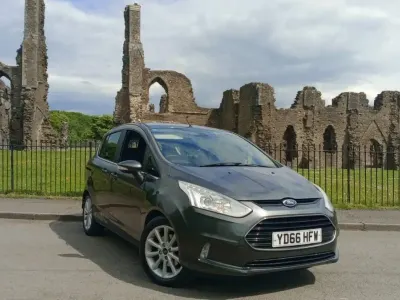Używany Ford B-MAX Titanium 105 KM (77 kW) 2016 Szary Minivan