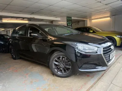 Used Hyundai i40 139 HP (102 kW) 2015 Black Estate