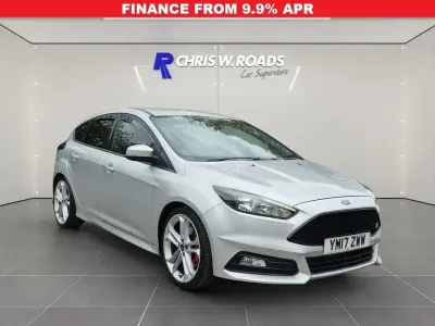 Begagnad Ford Focus ST 185 HK (136 kW) 2017 Silver Halvkombi
