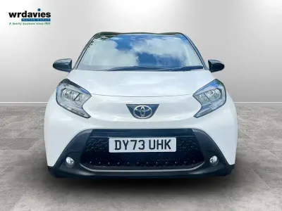 Used Toyota Aygo X 72 HP (52 kW) 2024 Pure white/bi tone SUV
