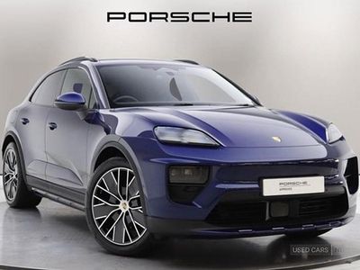 Used 2025 Porsche Macan SUV | £70,950 (Fair price)