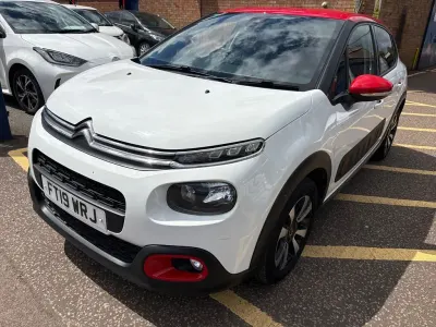 Used Citroën C3 Flair 100 HP (73 kW) 2019 White Hatchback