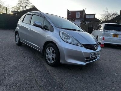 Used Honda Jazz 122 HP (89 kW) 2025 Silver Hatchback