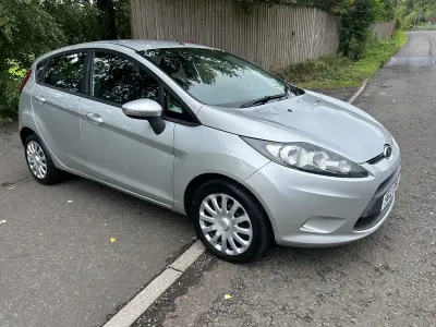 Used Ford Fiesta 82 HP (60 kW) 2012 Silver Hatchback