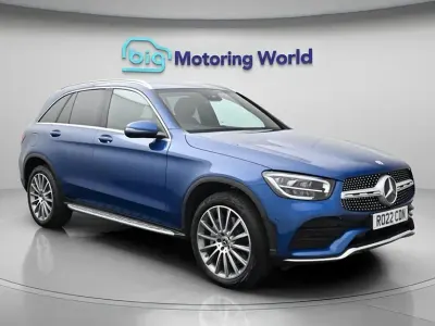 Begagnad Mercedes GLC300e AMG line 2022 Blå SUV