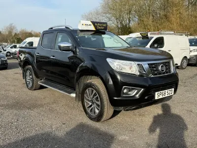 Usado Nissan Navara Tekna 190 HP (139 kW) 2018 Preto Pickup