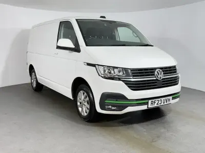 Second-hand VW Transporter Highline 150 CP (110 kW) 2023 Alb Van