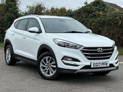 White Used 2017 Hyundai Tucson SE SUV | £9,640 (Good price)