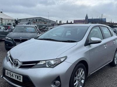 Used Toyota Auris 132 HP (97 kW) 2014