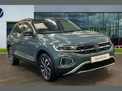 Begagnad VW T-Roc Style 150 HK (110 kW) 2023 Blå SUV